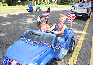 Pontotoc Chamber July 4th Parade smaller art